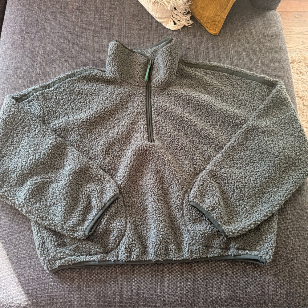 Cozy Green Old Navy Sherpa Pullover Size Large